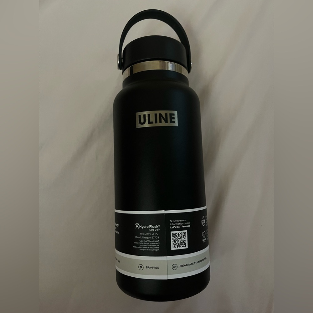 🌺Black Hydro Flask - Picture 4 of 7